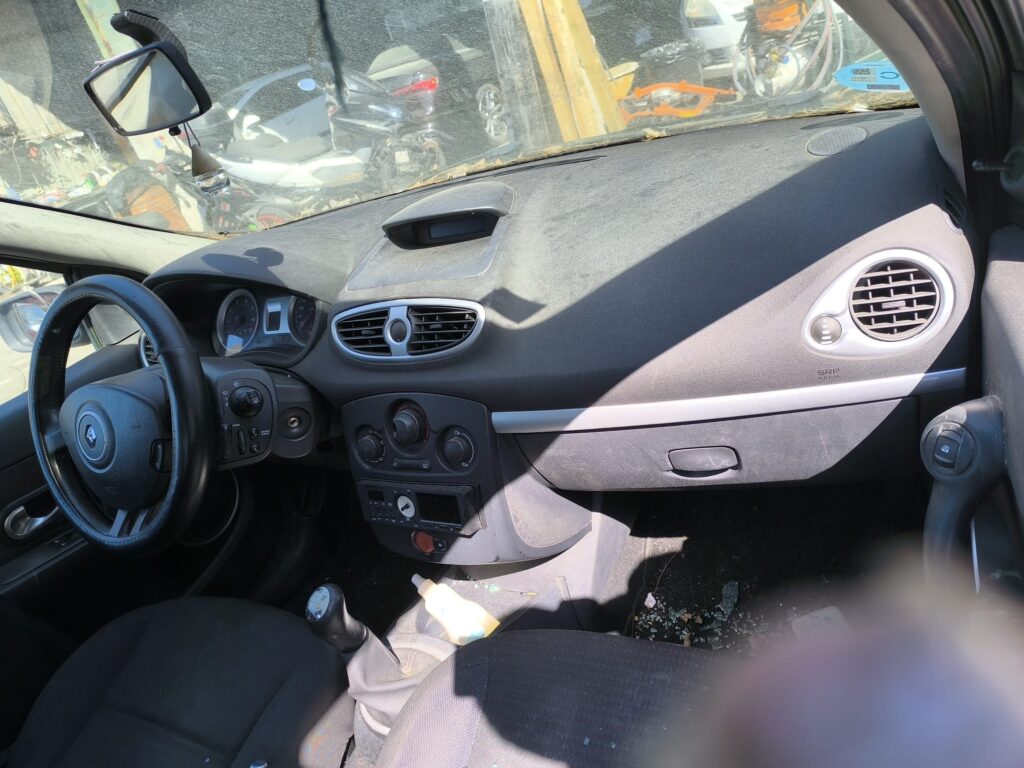 RENAULT CLIO III 1.4 GASOLINA 16V 2006