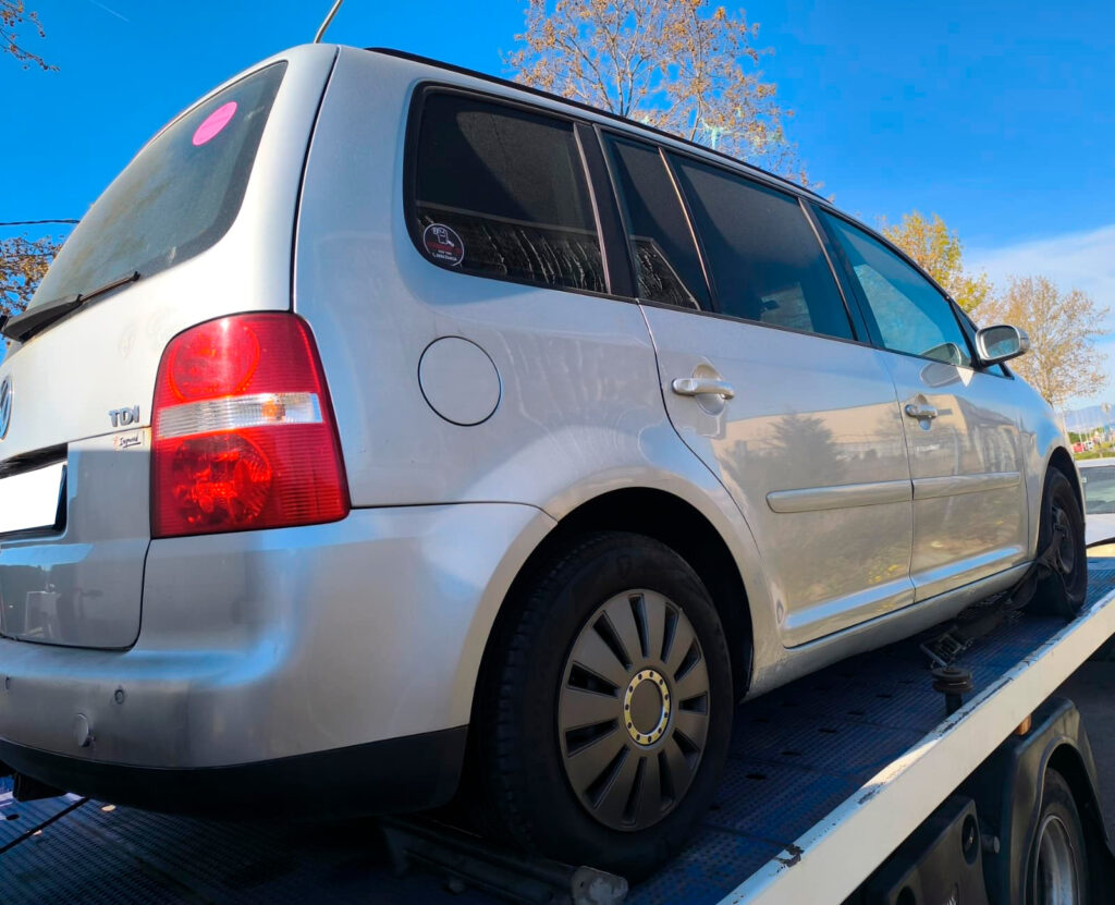 VOLKSWAGEN TOURAN 2.0 TDI 2005